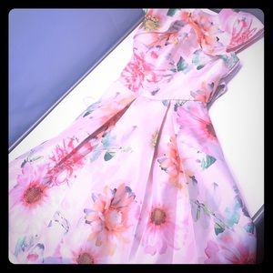 Bonnie Jean girls floral dress❣️